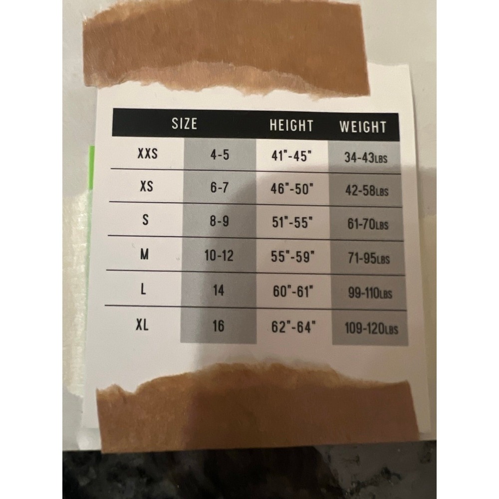 Girls size 16 shorts (2100) - Picture 2 of 3